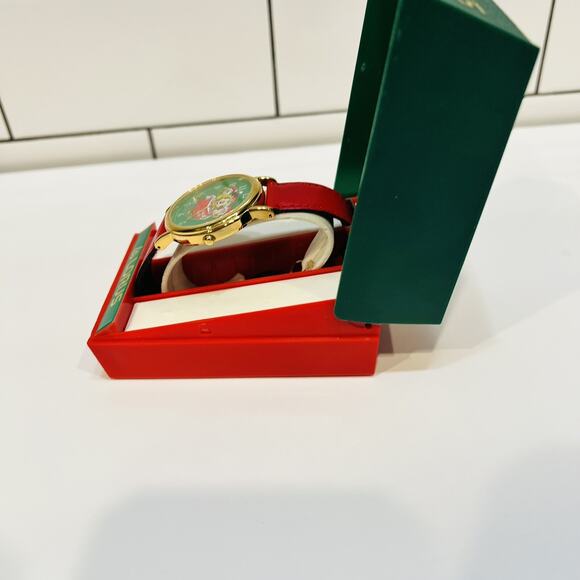 Vintage Lorus Quartz Mickey Mouse Watch Red Leather Band Jingle Bells - Picture 4 of 7